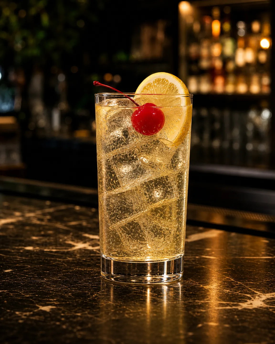 Tokyo Iced Tea, long drink. Bicchiere: Highball o Tumbler Medio