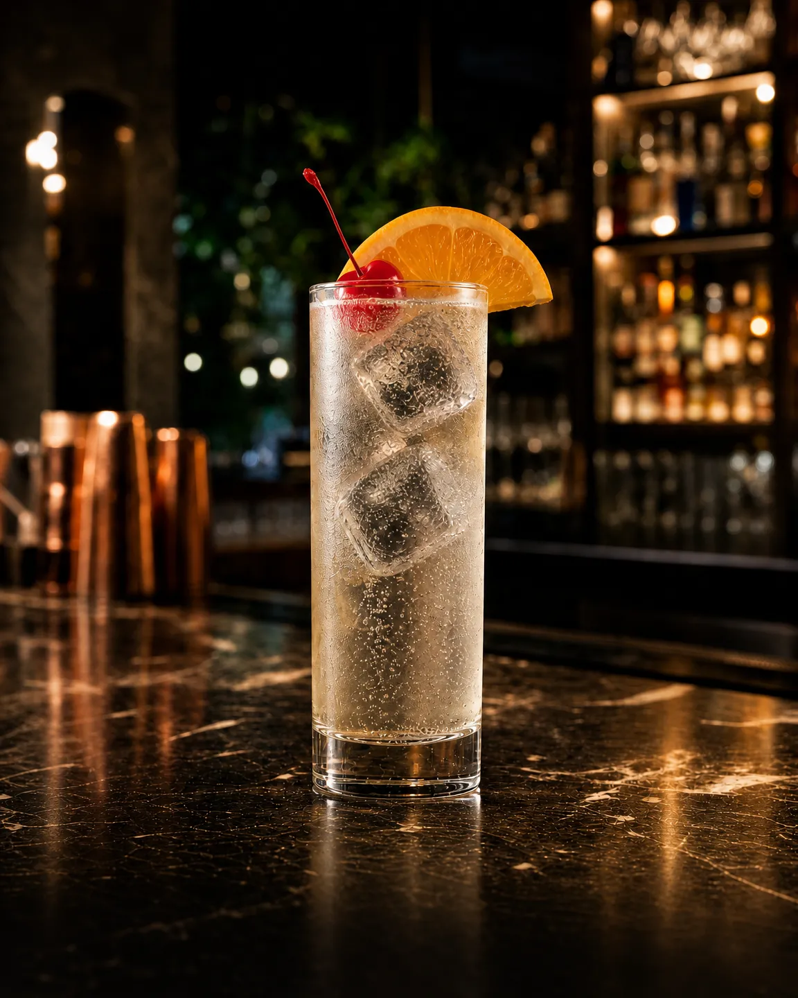 Tom Collins, long drink. Bicchiere: Collins o Tumbler Alto